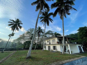 Golden Riverside Resort Kosgama